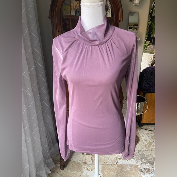 This mauve Bedo blouse screams feminine … NWOT …Size Small and Smoke free home … - Picture 1 of 4